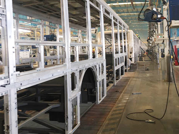 銀隆集團(tuán)使用臺(tái)灣速耐氣動(dòng)工具