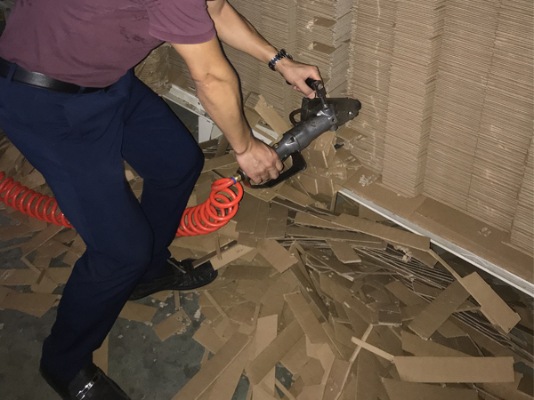 印刷紙盒制造廠為什么需要清廢機(jī)？