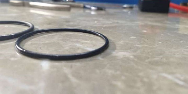 氣動鉚釘槍漏氣是什么原因？