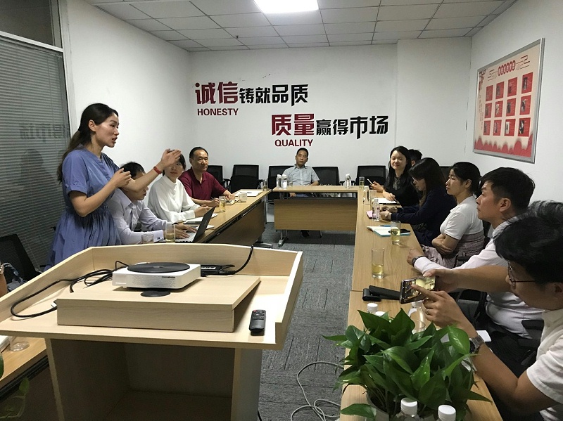 速耐氣動(dòng)工具顧問對(duì)接會(huì)現(xiàn)場