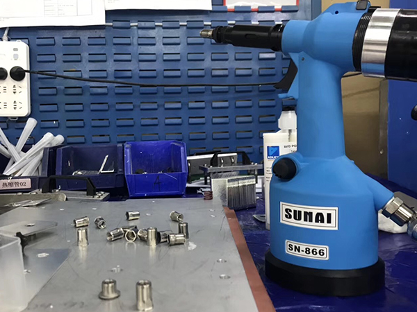 鉚螺母槍的特點有哪些？